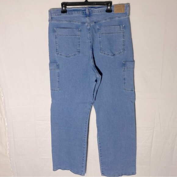 Levi’s Signature High Rise Light Wash Heritage Utility Straight Relaxed Jeans 18 - Picture 14 of 15